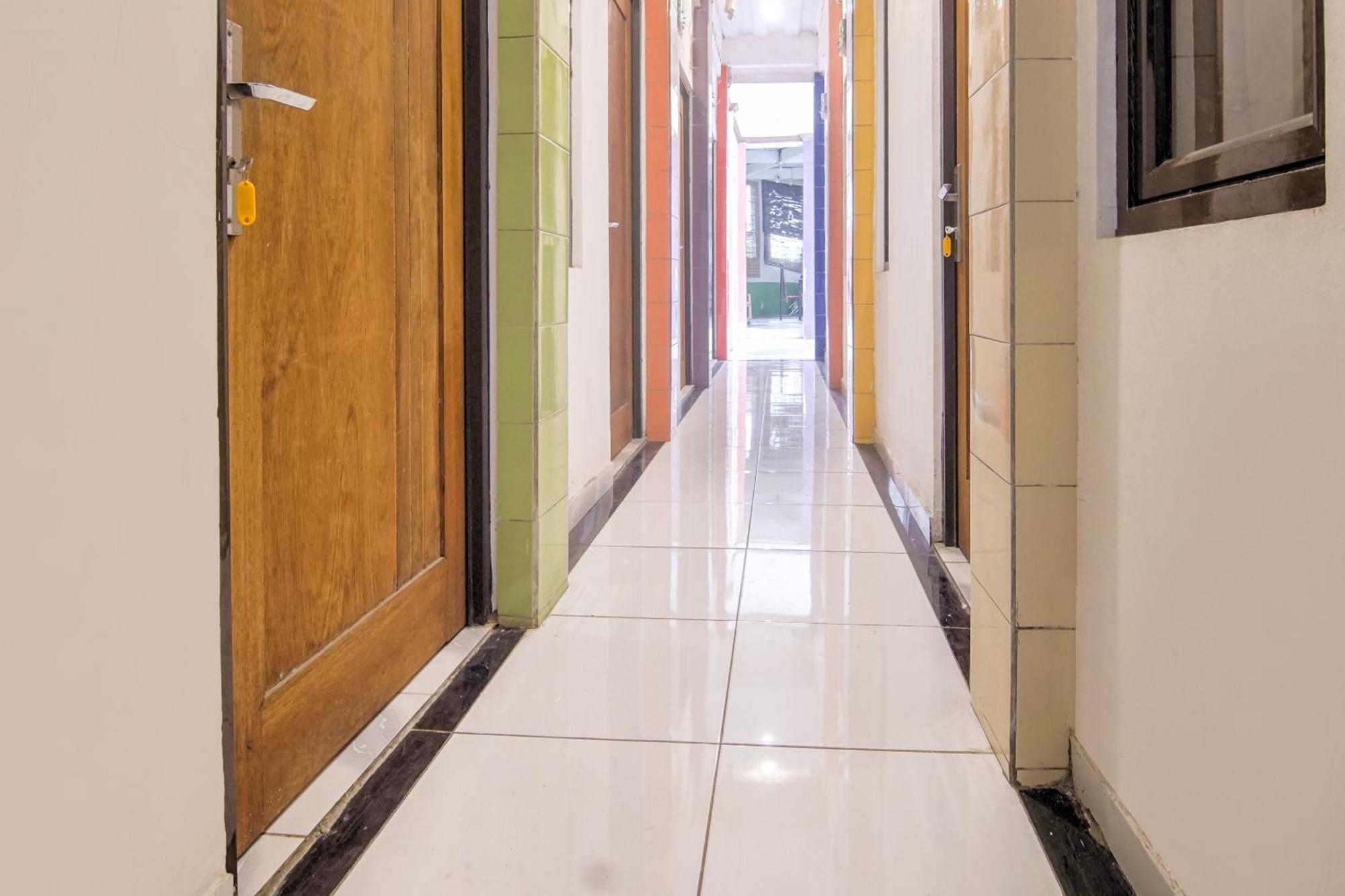 Oyo 3317 Maju Jaya Homestay Syariah Bogor Exteriér fotografie